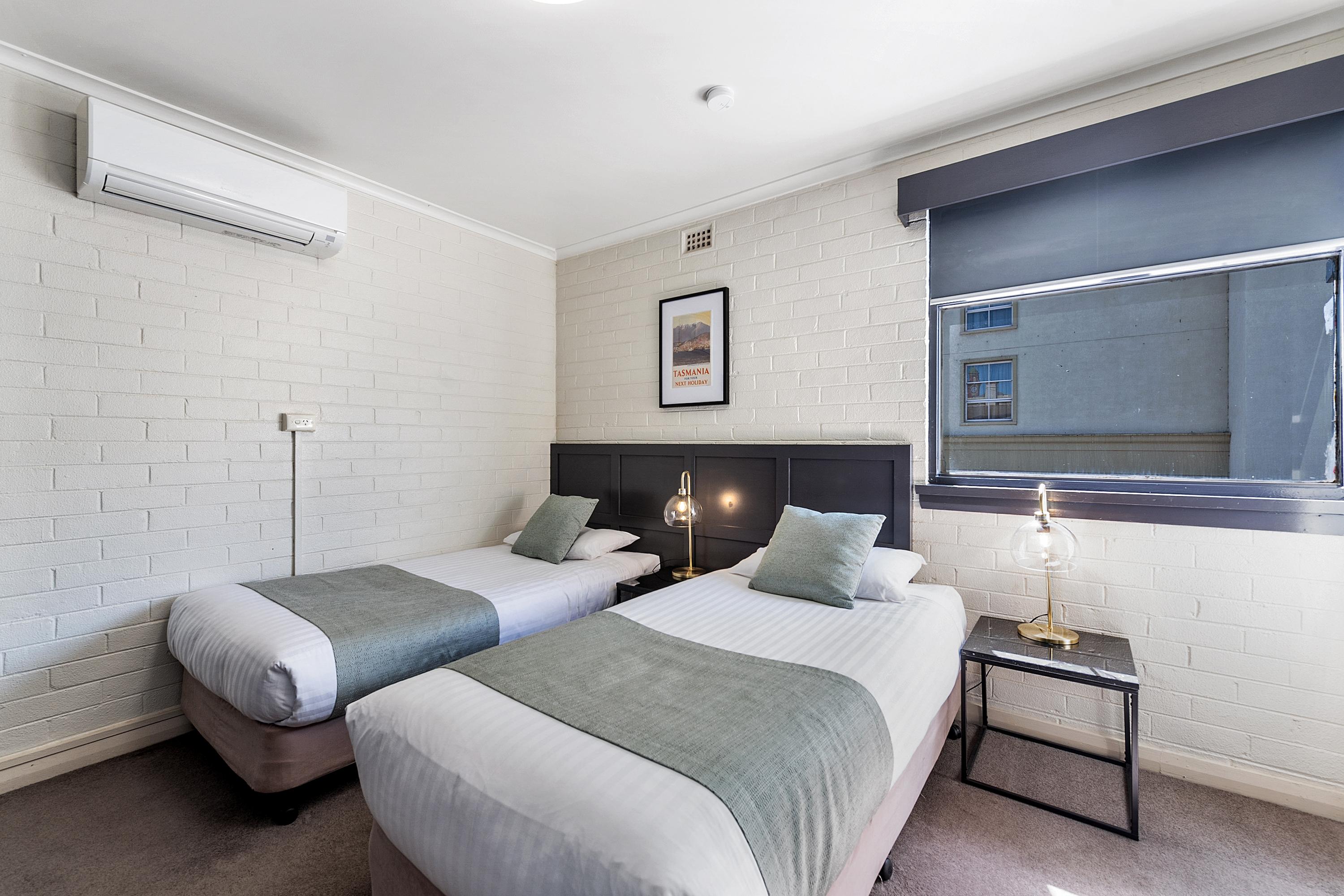 The Cornwall Historic Hotel Launceston Extérieur photo