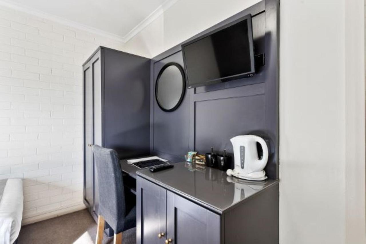 The Cornwall Historic Hotel Launceston Extérieur photo