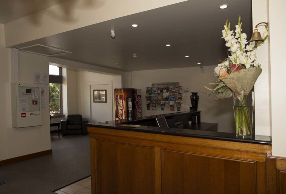The Cornwall Historic Hotel Launceston Extérieur photo