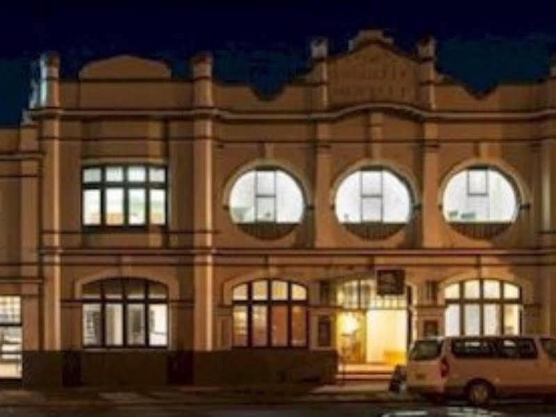 The Cornwall Historic Hotel Launceston Extérieur photo