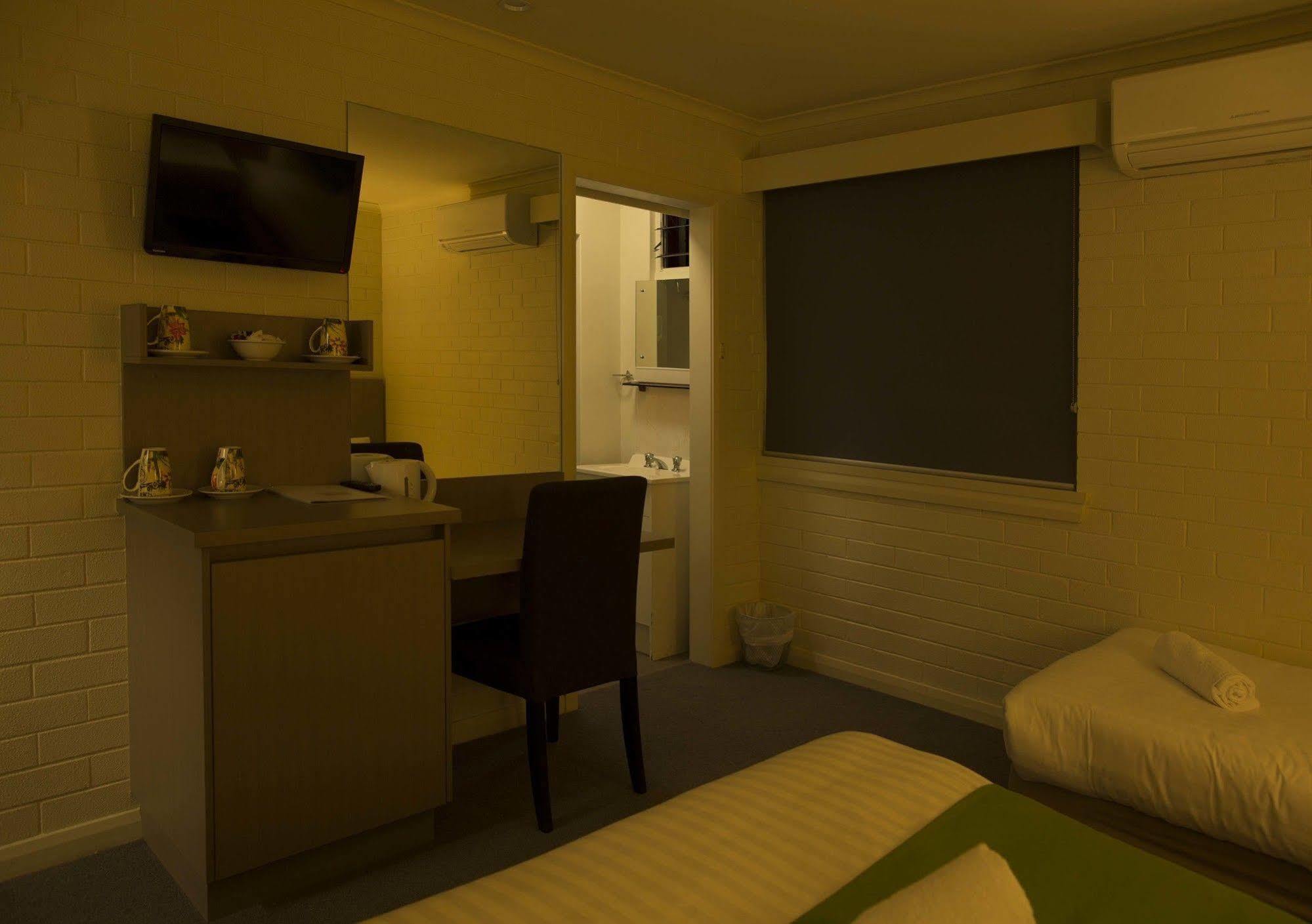 The Cornwall Historic Hotel Launceston Extérieur photo