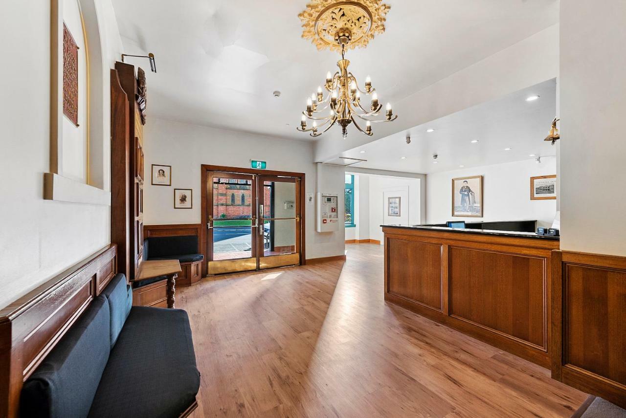 The Cornwall Historic Hotel Launceston Extérieur photo